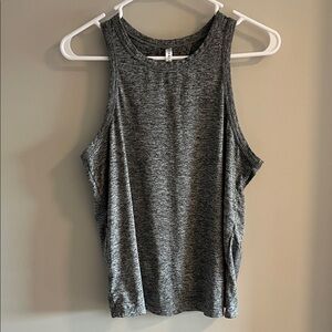 EUC Fabletics Open Twist-Back Tank